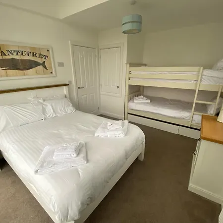 Twenty Two Sea * Reighton