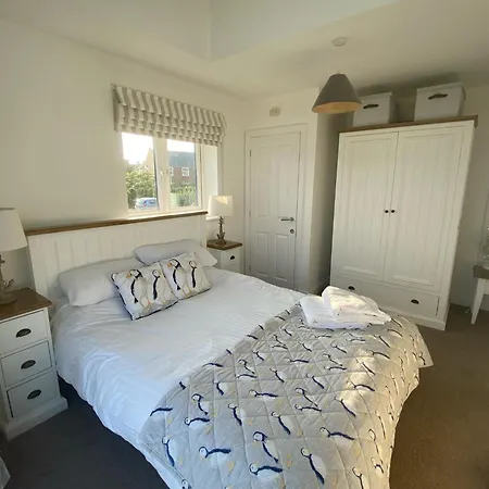 Twenty Two Sea Reighton