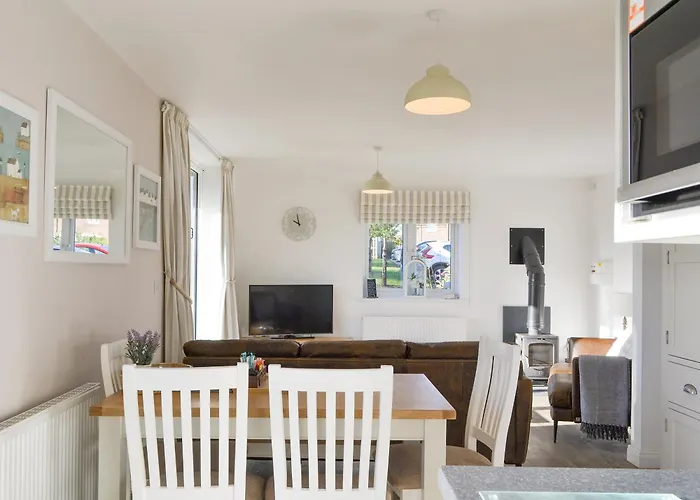 Twenty Two Sea Reighton